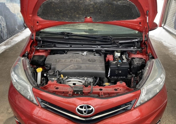 Toyota Yaris cena 35000 przebieg: 76296, rok produkcji 2013 z Krzepice małe 436